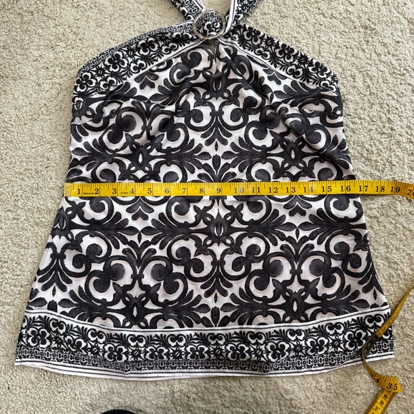 NWT White House Black Market Black and Cream Halter Top Size Small - Picture 4 of 15